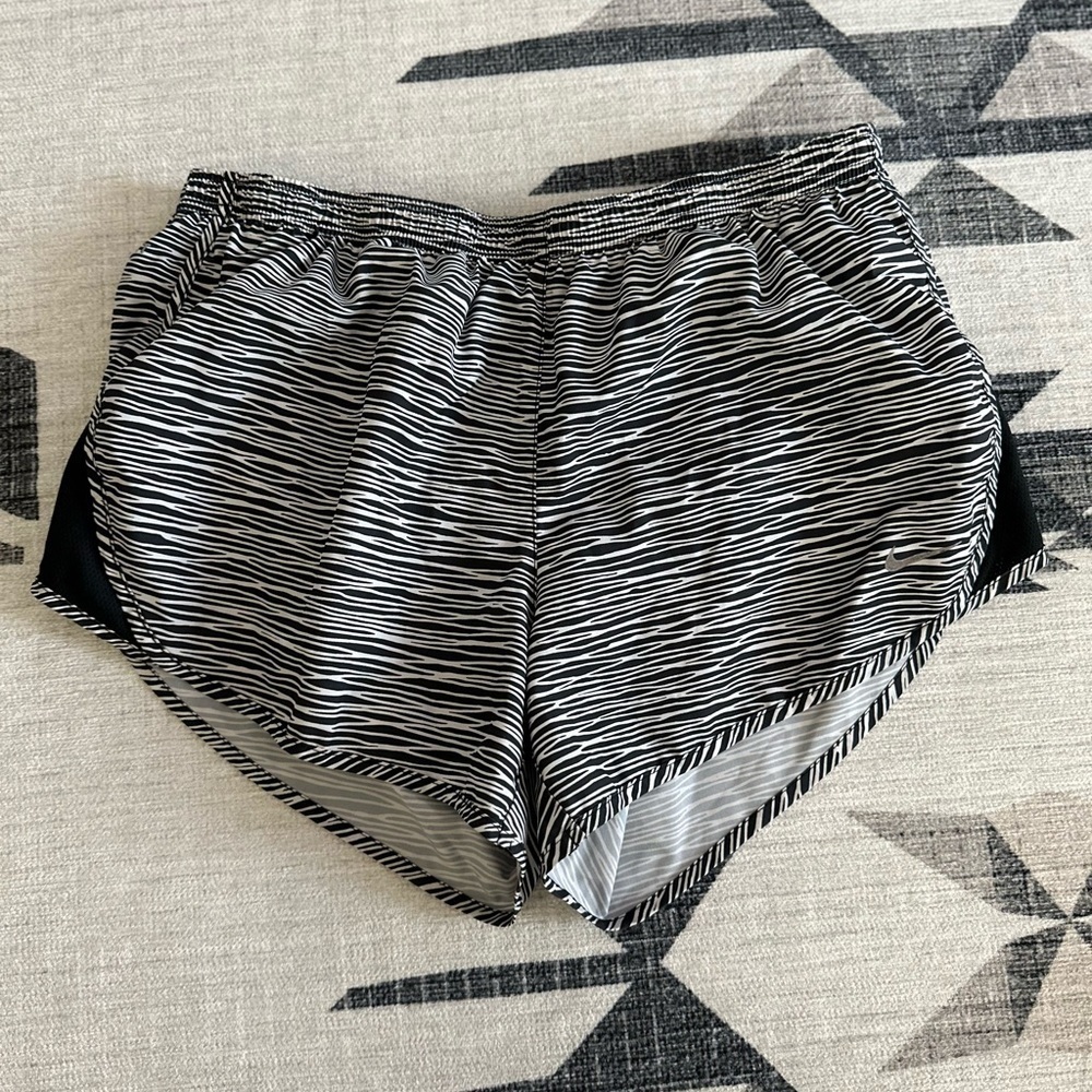 Nike Dri Fit Running Shorts Size Medium